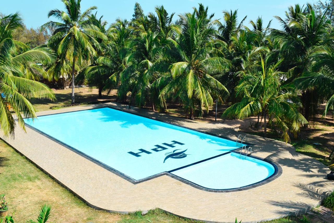 High Park Hotel Nilaveli Luaran gambar